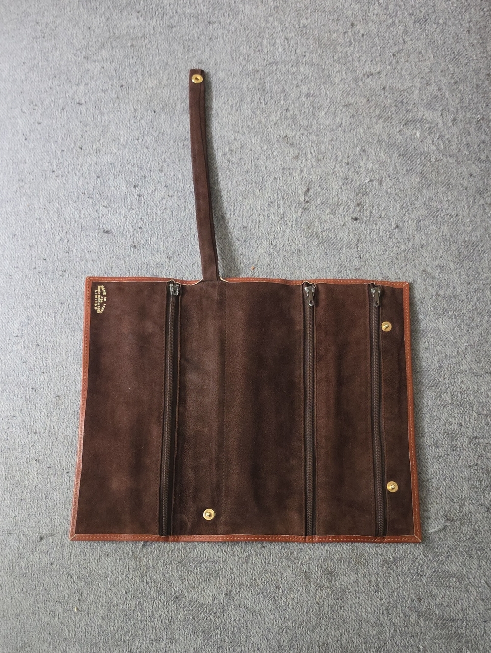 Men’s Brown Suede Roll-Up Toiletry Case